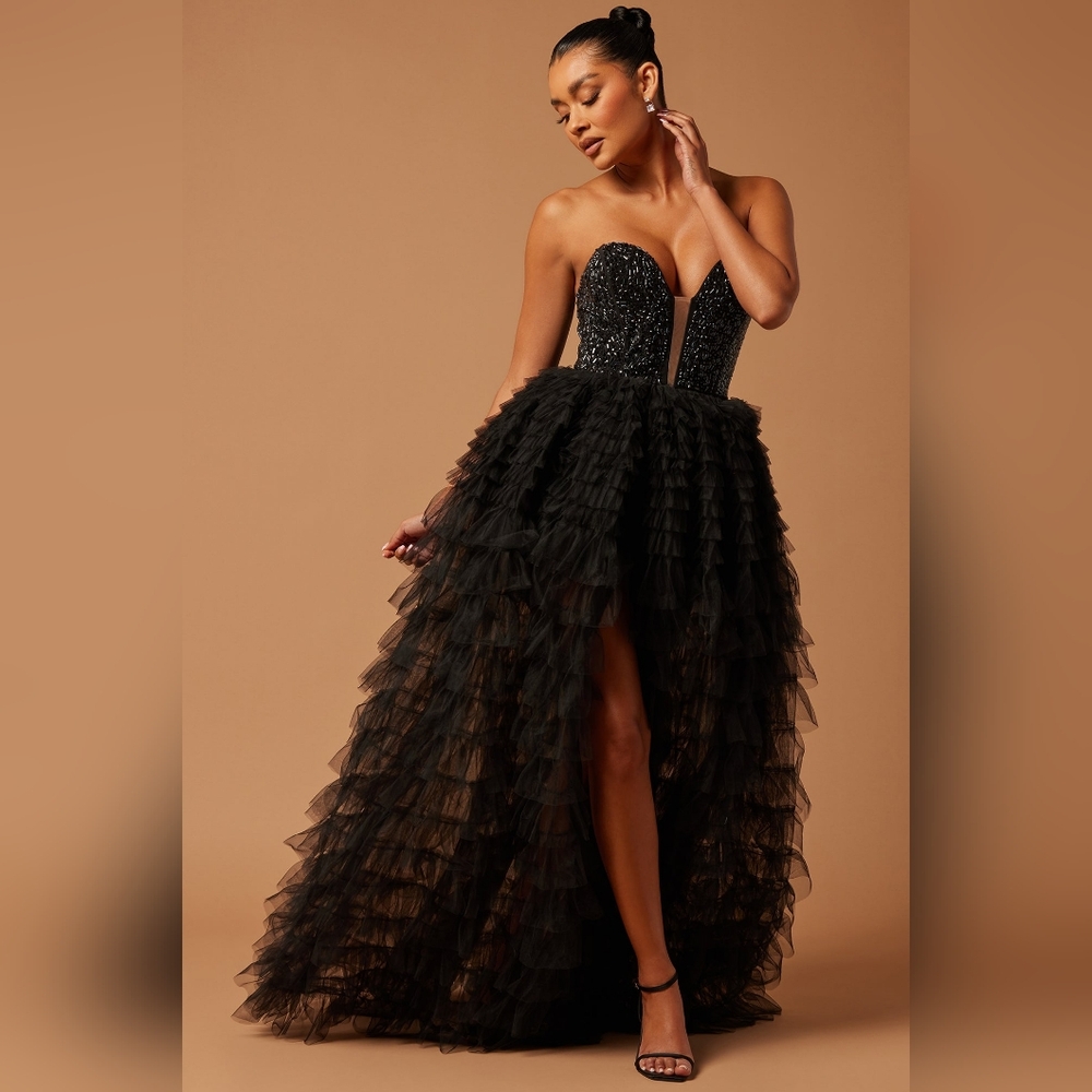 Elegant Black Strapless Gown